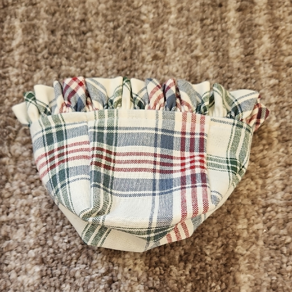 Plaid Ruffled Fabric Pouch